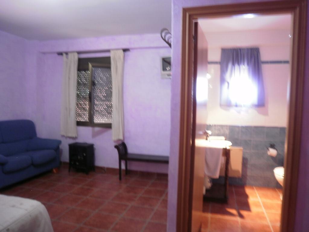 Hostal El Olmo Camarena de la Sierra Buitenkant foto